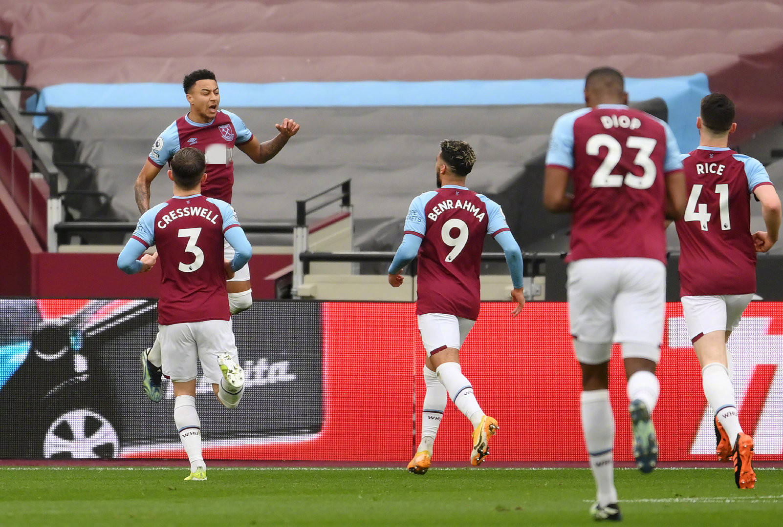 能在球场上 能在球场上